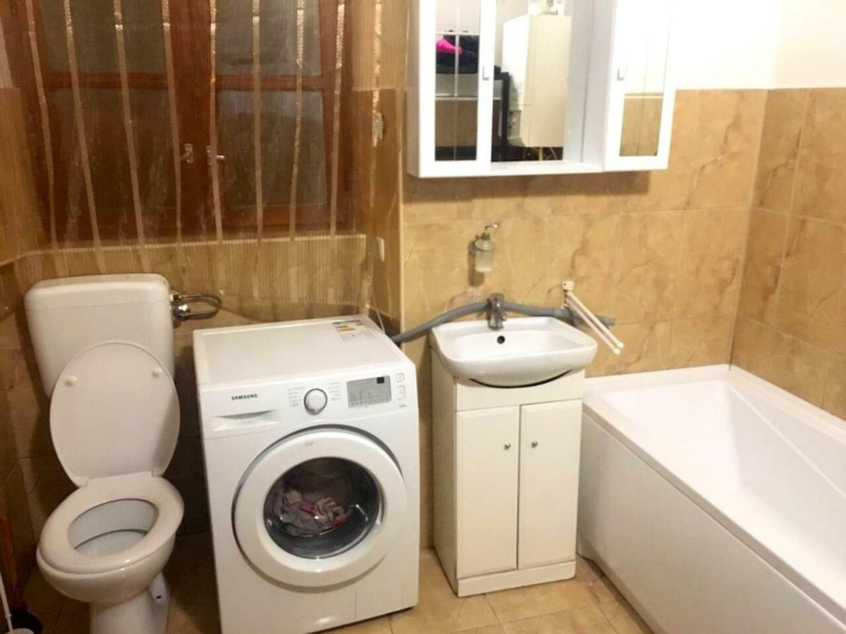 Ház saját udvarral a történelmi belvárosban Pápa Exterior foto